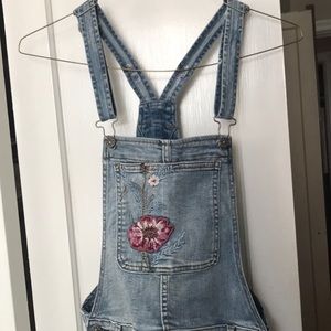 🌸 Driftwood Embroidered Flower Overalls (Mini Skirt) 🌸